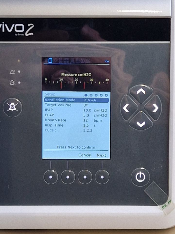 BREAS Vivo 2 ventilator with breathing tube