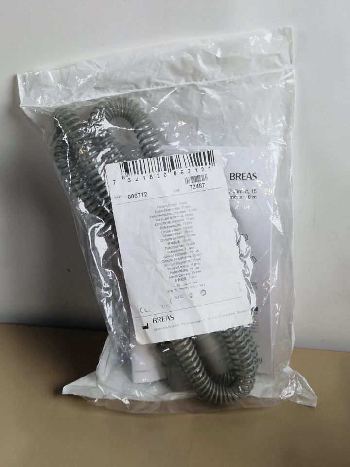 BREAS Vivo 2 ventilator with breathing tube