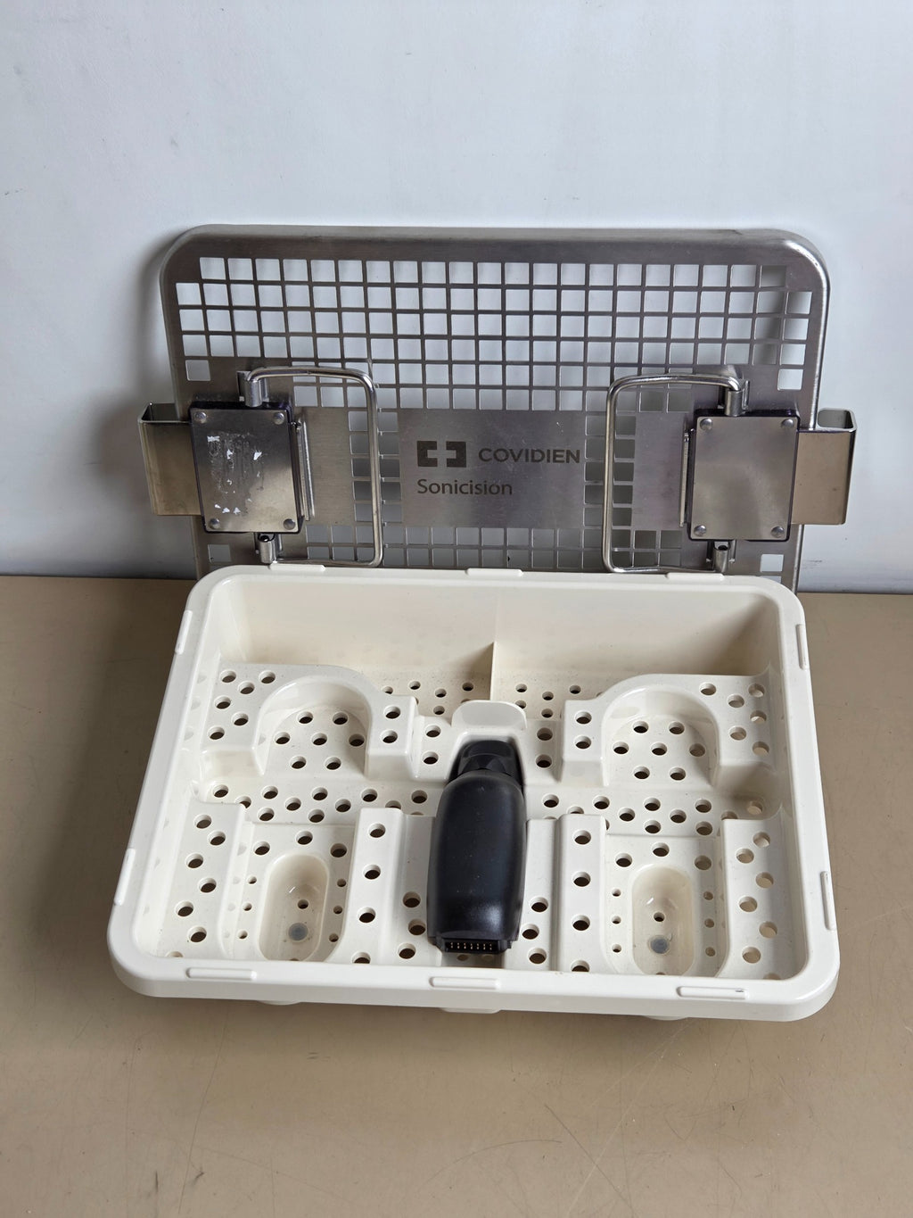 Covidien Sonicision SCGAA generator with reusable sterilization tray open