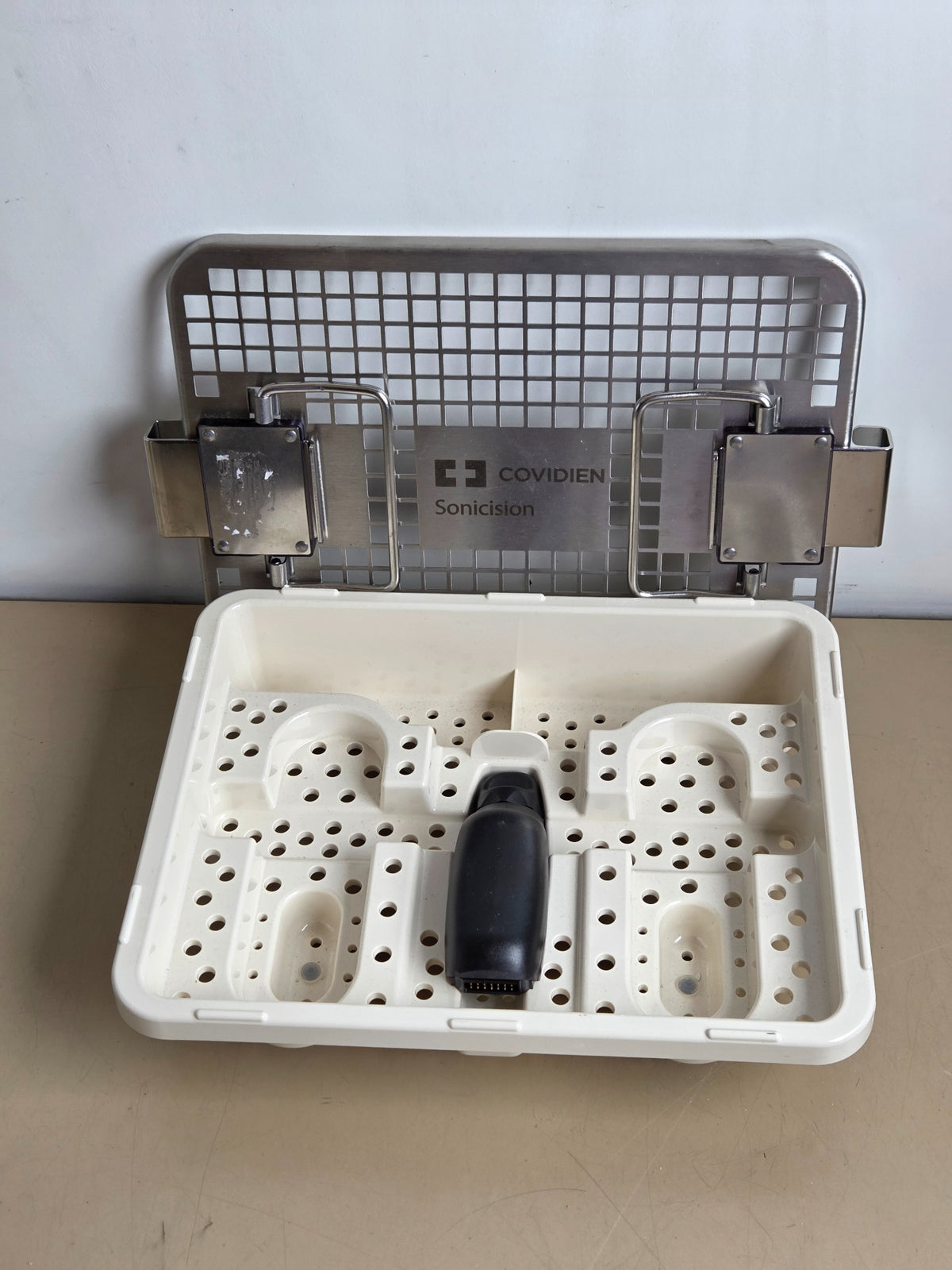 Covidien Sonicision SCGAA generator with reusable sterilization tray open