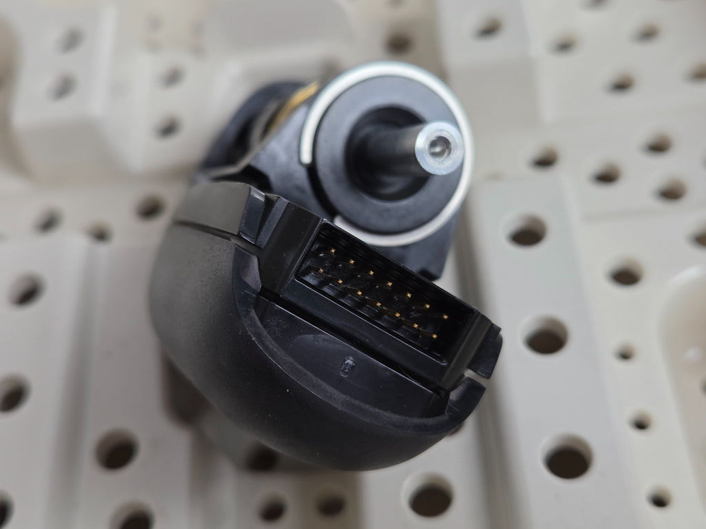 Covidien Sonicision SCGAA electrical contact connector close-up