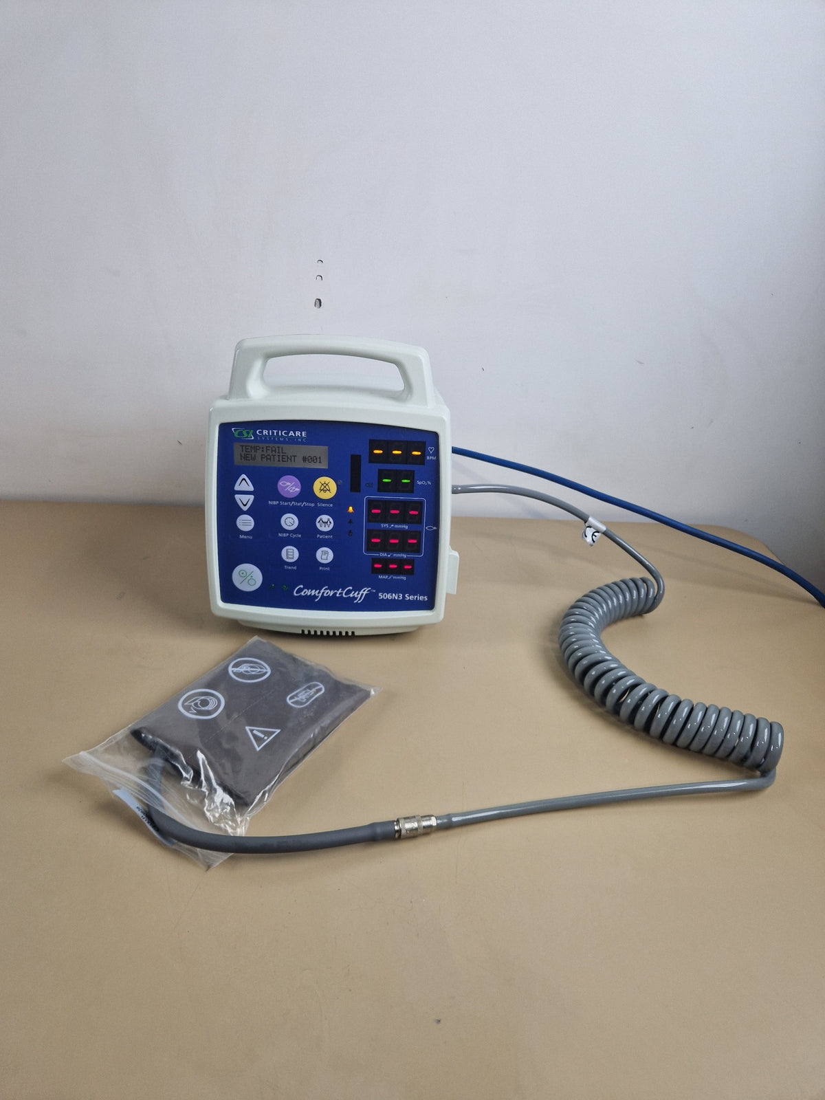 Criticare VitalCare ComfortCuff 506DN3 powered on test screen