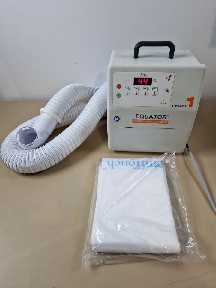 Smiths Medical Level 1 EQUATOR EQ5000 Patient Warmer with Hose - photo 1