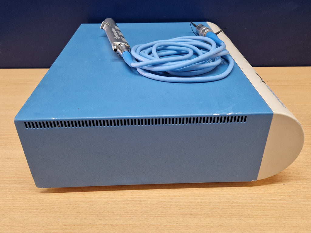 Smith & Nephew DYONICS Power control unit side view with handpiece