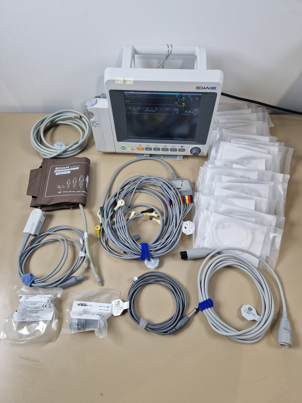EDAN iM50 patient monitor complete set with CO2 module ECG SpO2 NIBP temperature IBP accessories