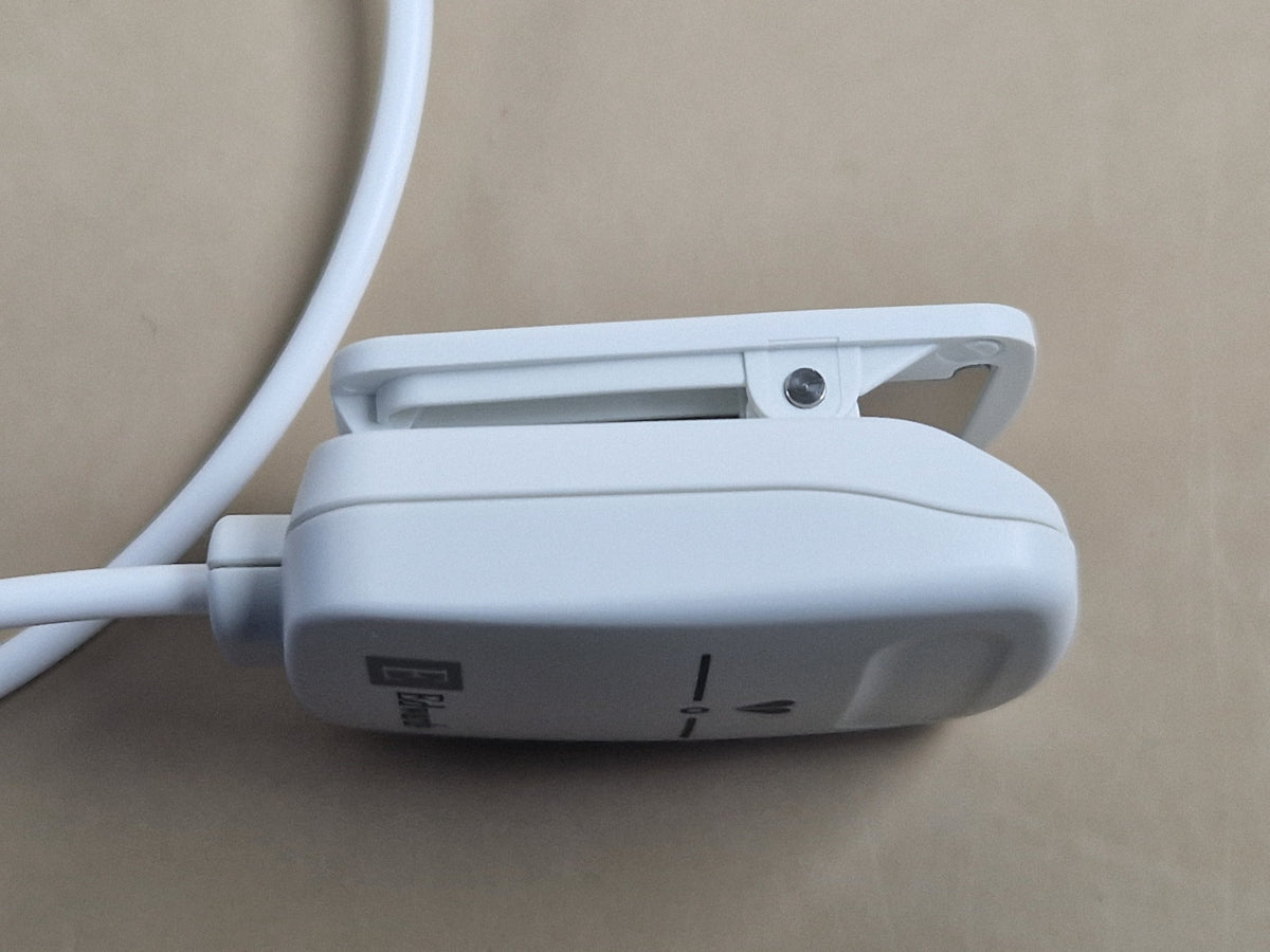 Edwards Lifesciences EV1000 NI Demo Heart Reference Sensor clip close-up