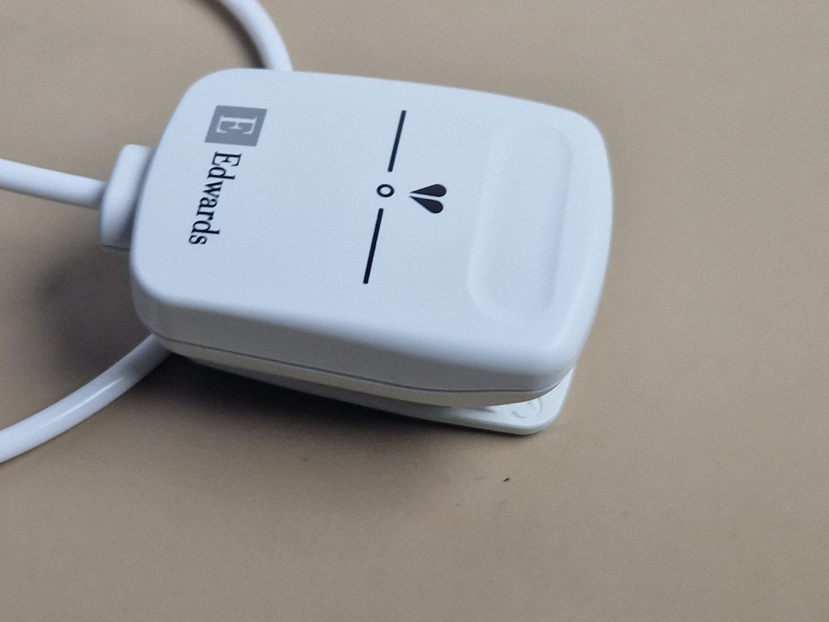 Edwards EV1000 NI Demo Heart Reference Sensor Edwards logo