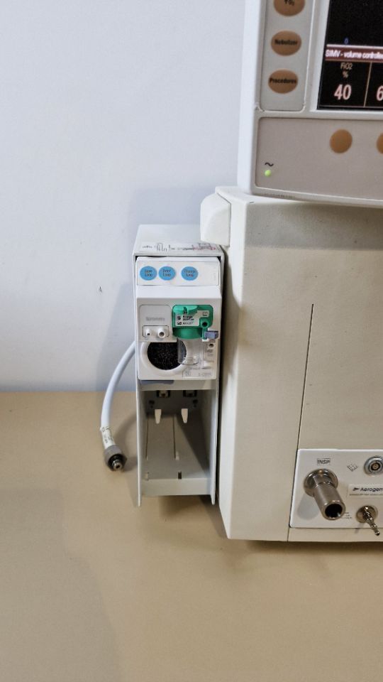 Engstrom Carestation ventilator photo 2