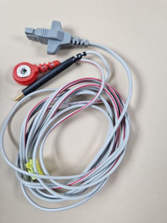 FISHER & PAYKEL Innervator Peripheral Nerve Stimulator 272 with 2x lead set