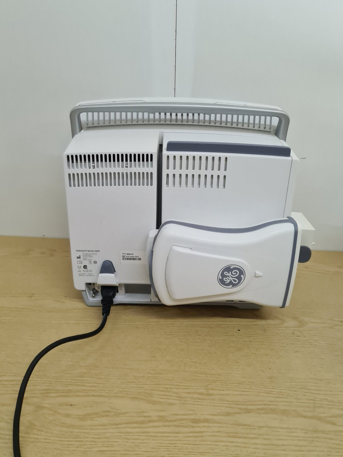 GE CARESCAPE B650 rear view with installed modules