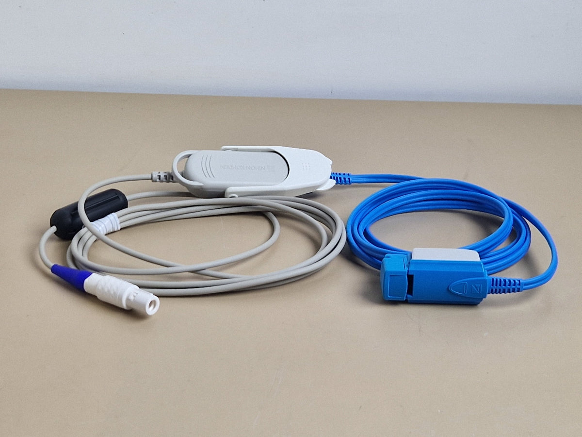 Hamilton compatible Nihon Kohden SpO2 sensor set with adapter and fingertip probe