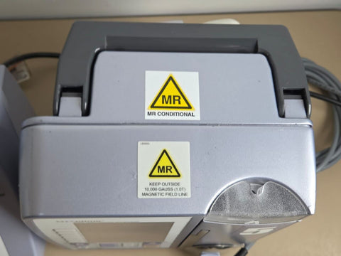 IRADIMED MRidium 3850R pump and 3855 remote display - photo 12