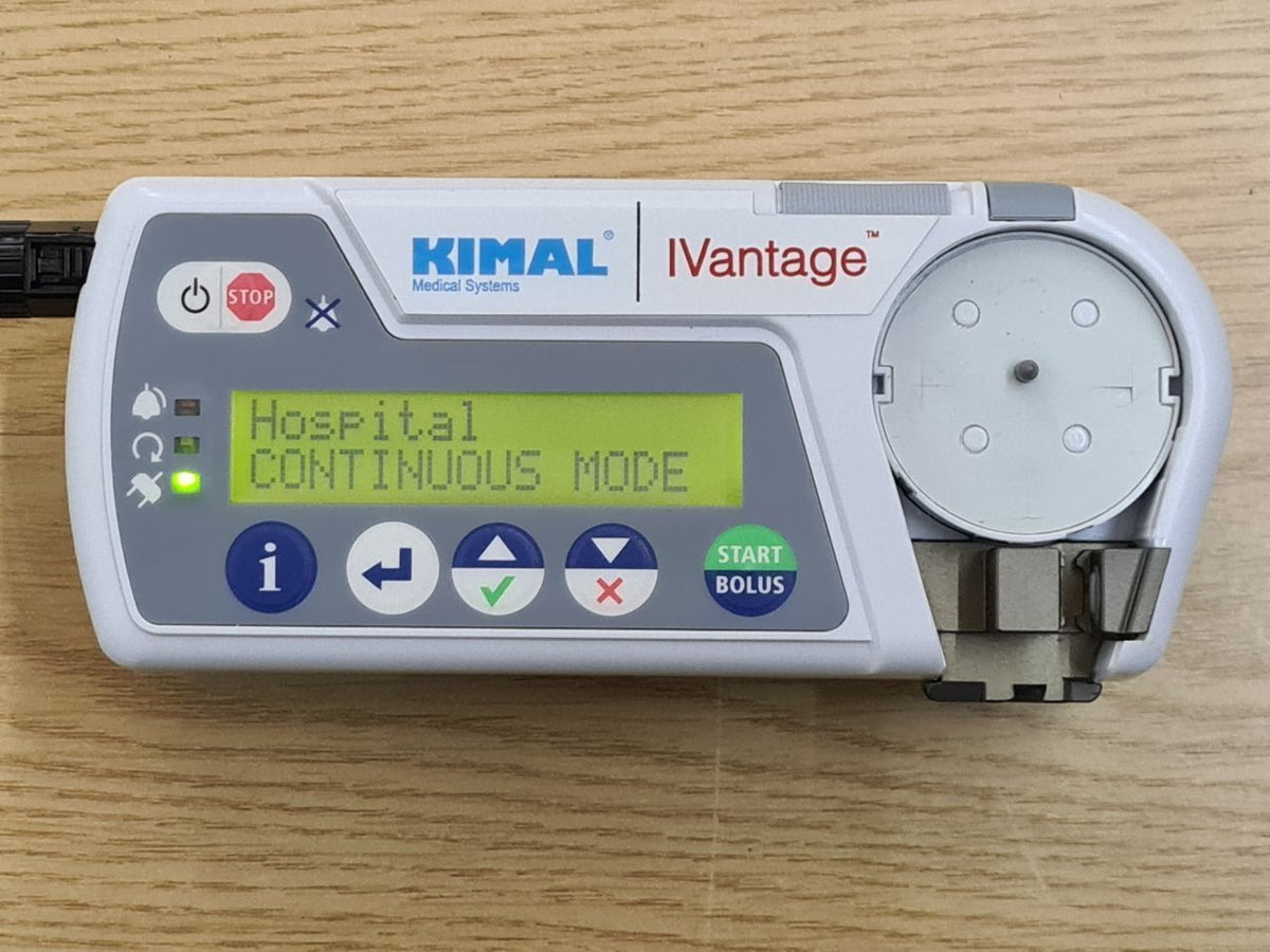 Kimal iVantage infusion pump with pole clamp power adapter and carry case