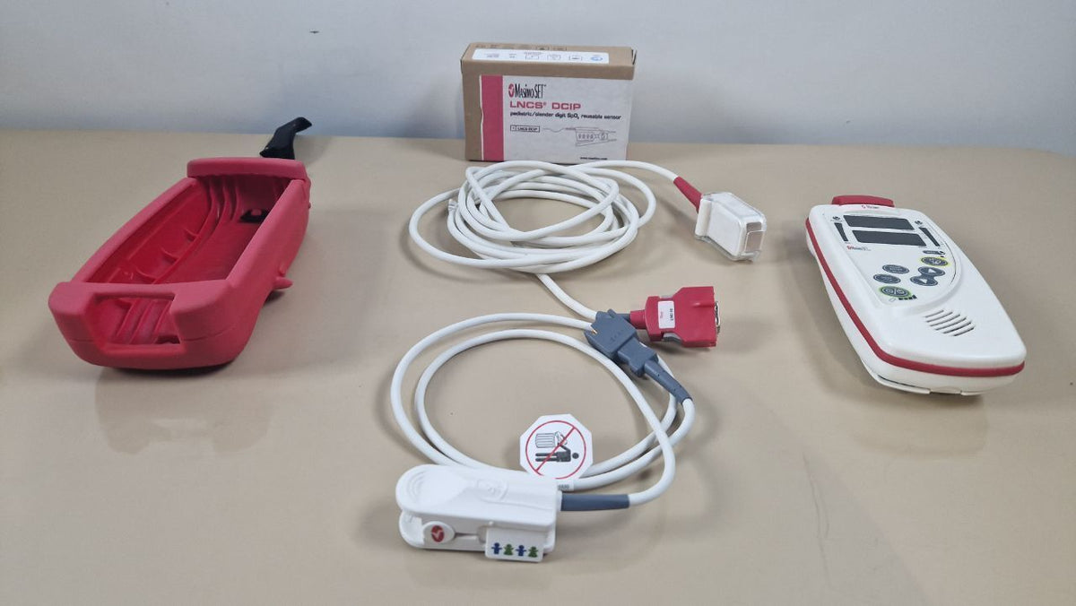 Masimo RAD 5 SpO2 monitor with trunk cable sensor and carry case