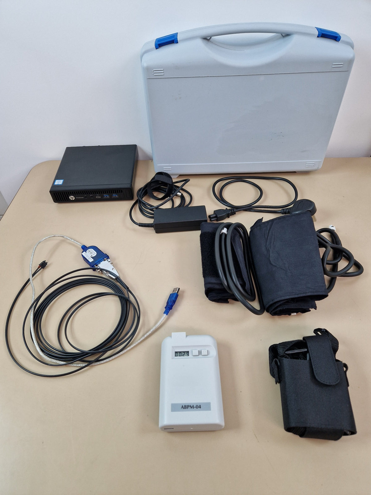 Meditech ABPM-04 ambulatory blood pressure monitor complete system with HP EliteDesk PC, cuffs, interface cable, pouch and carry case
