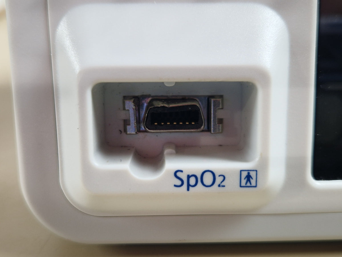 Nellcor PM100N SpO2 sensor input port close-up