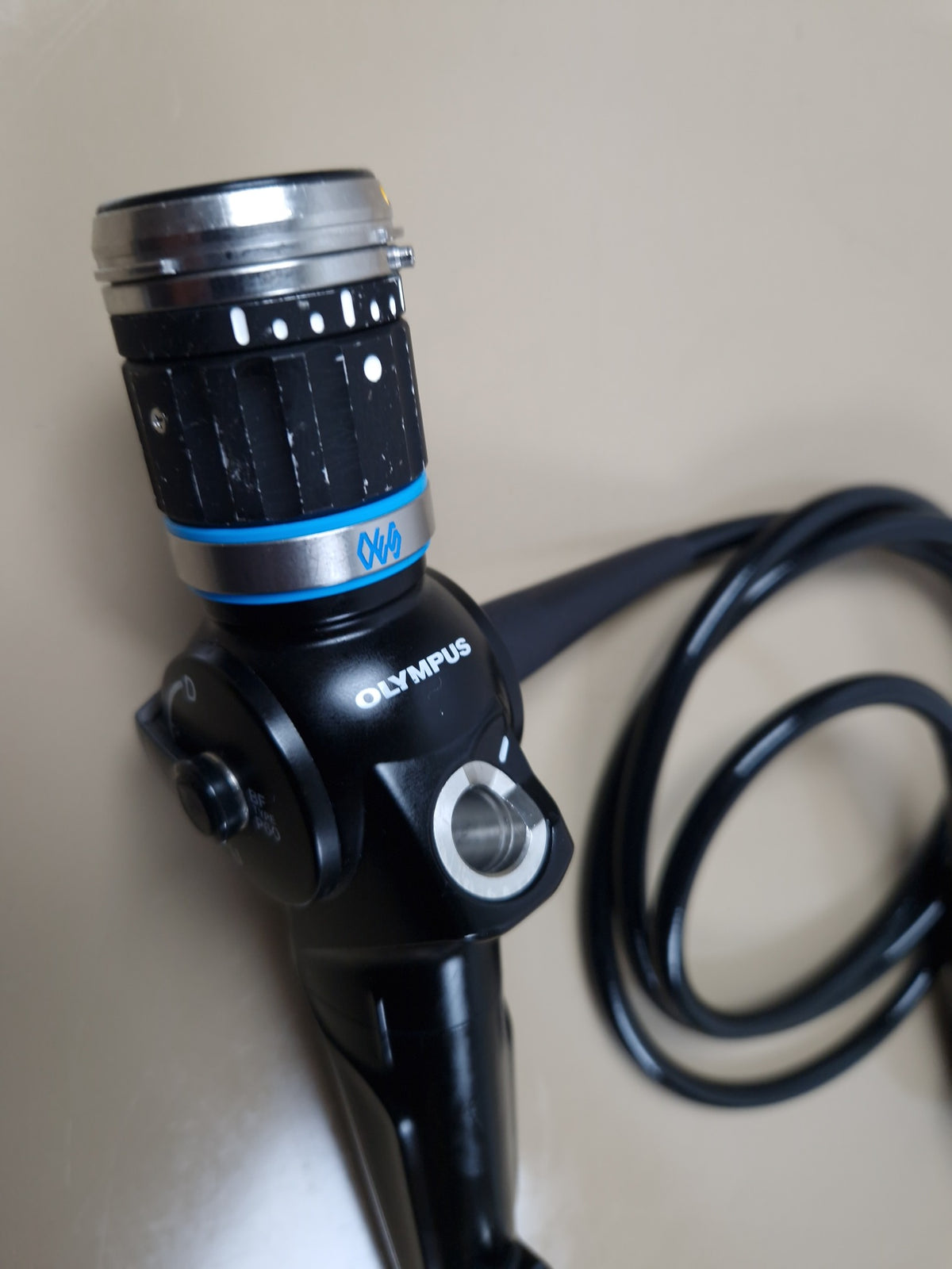 Olympus BF-P60 bronchoscope control head close-up