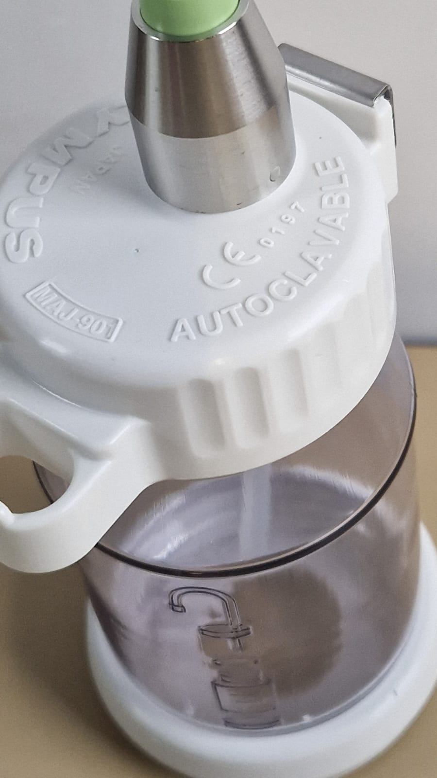 Olympus MAJ-901 reusable endoscopy water container top detail