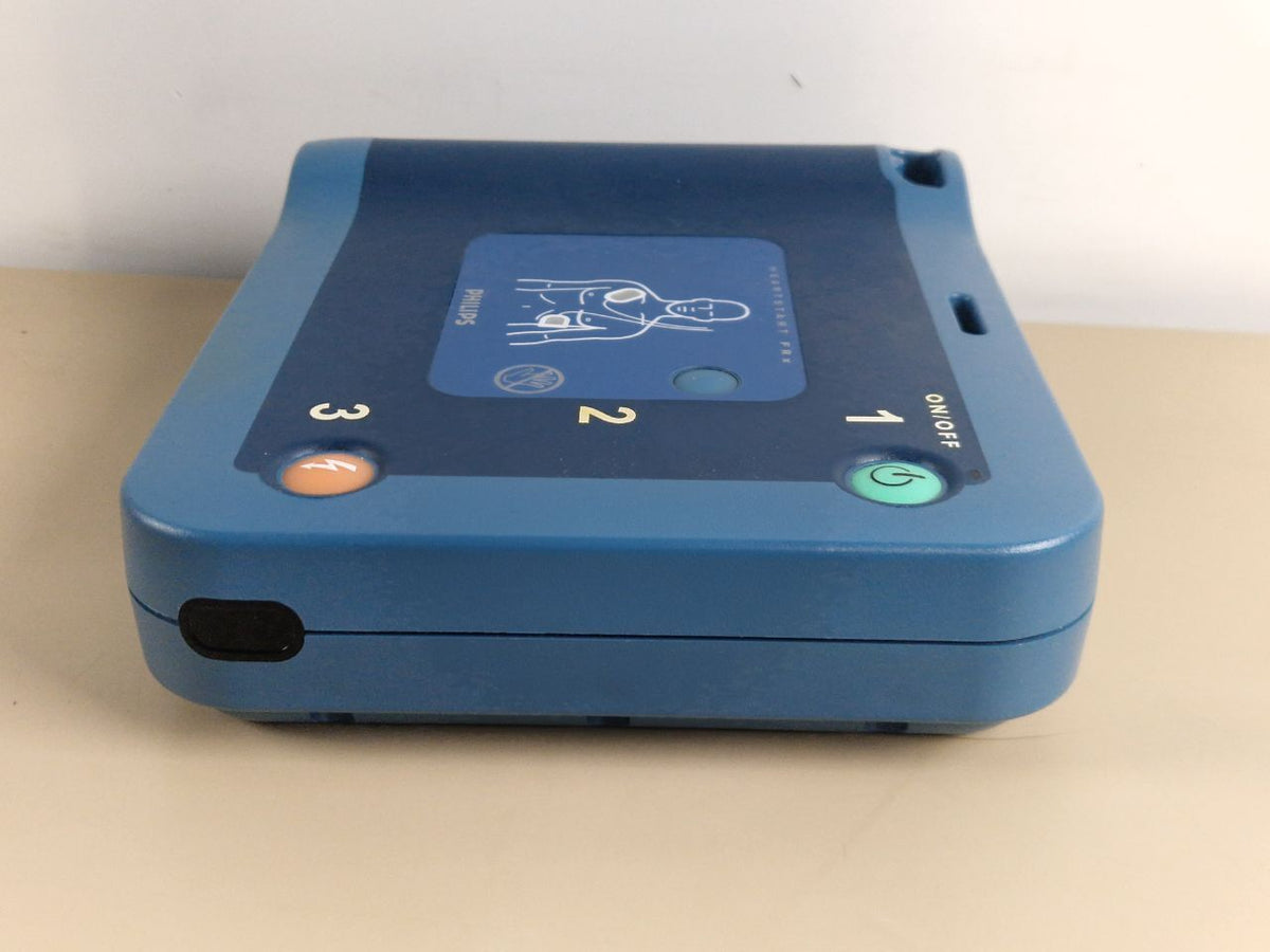 Philips HeartStart FRx defibrillator AED with Smart Pads II and battery