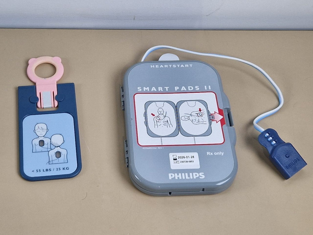 Philips HeartStart FRx defibrillator AED with Smart Pads II and battery