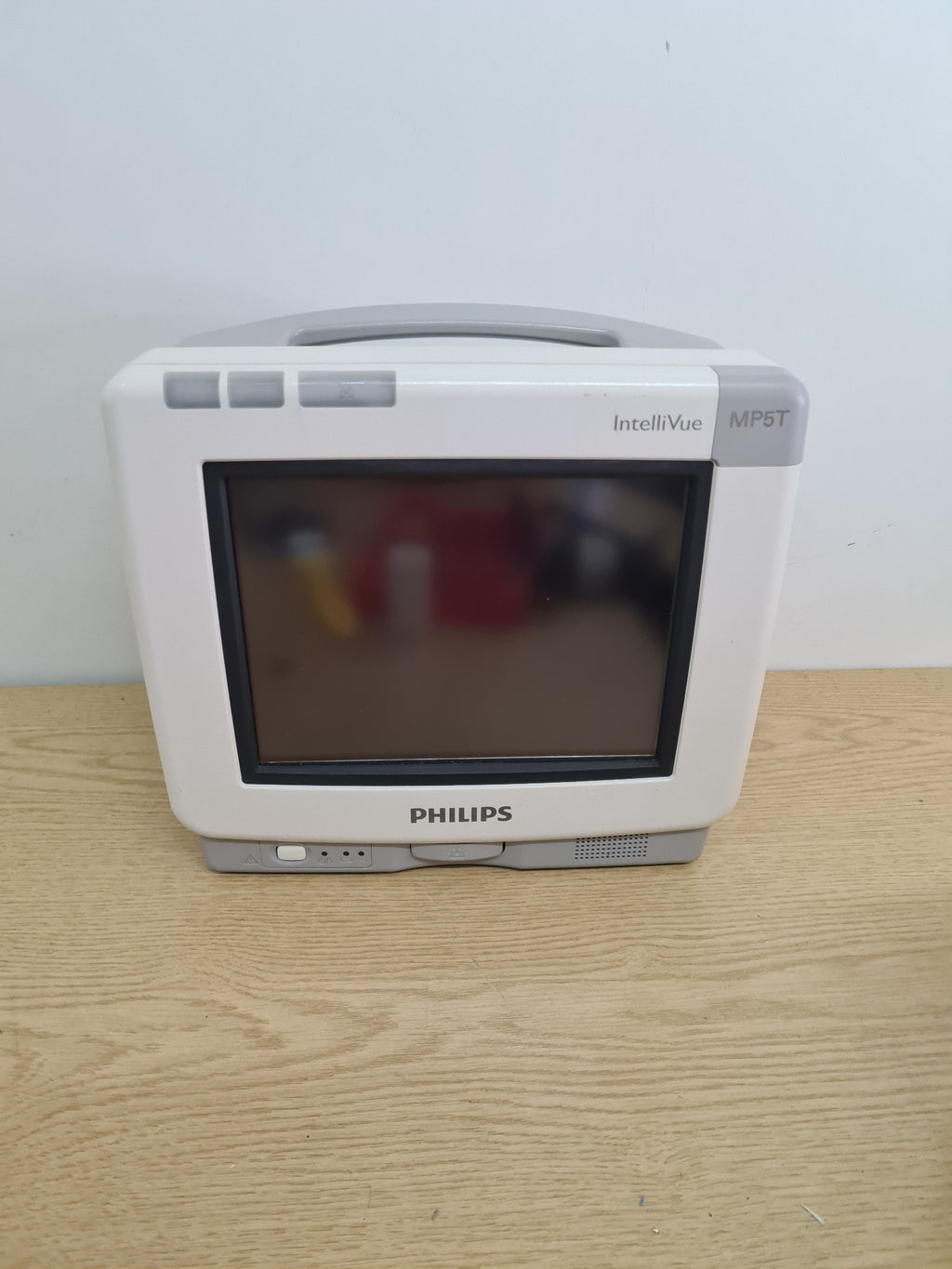 Philips IntelliVue MP5T M8105AT patient monitor front view