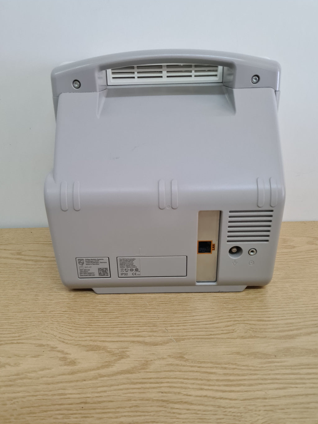 Philips IntelliVue MP5T M8105AT patient monitor rear view