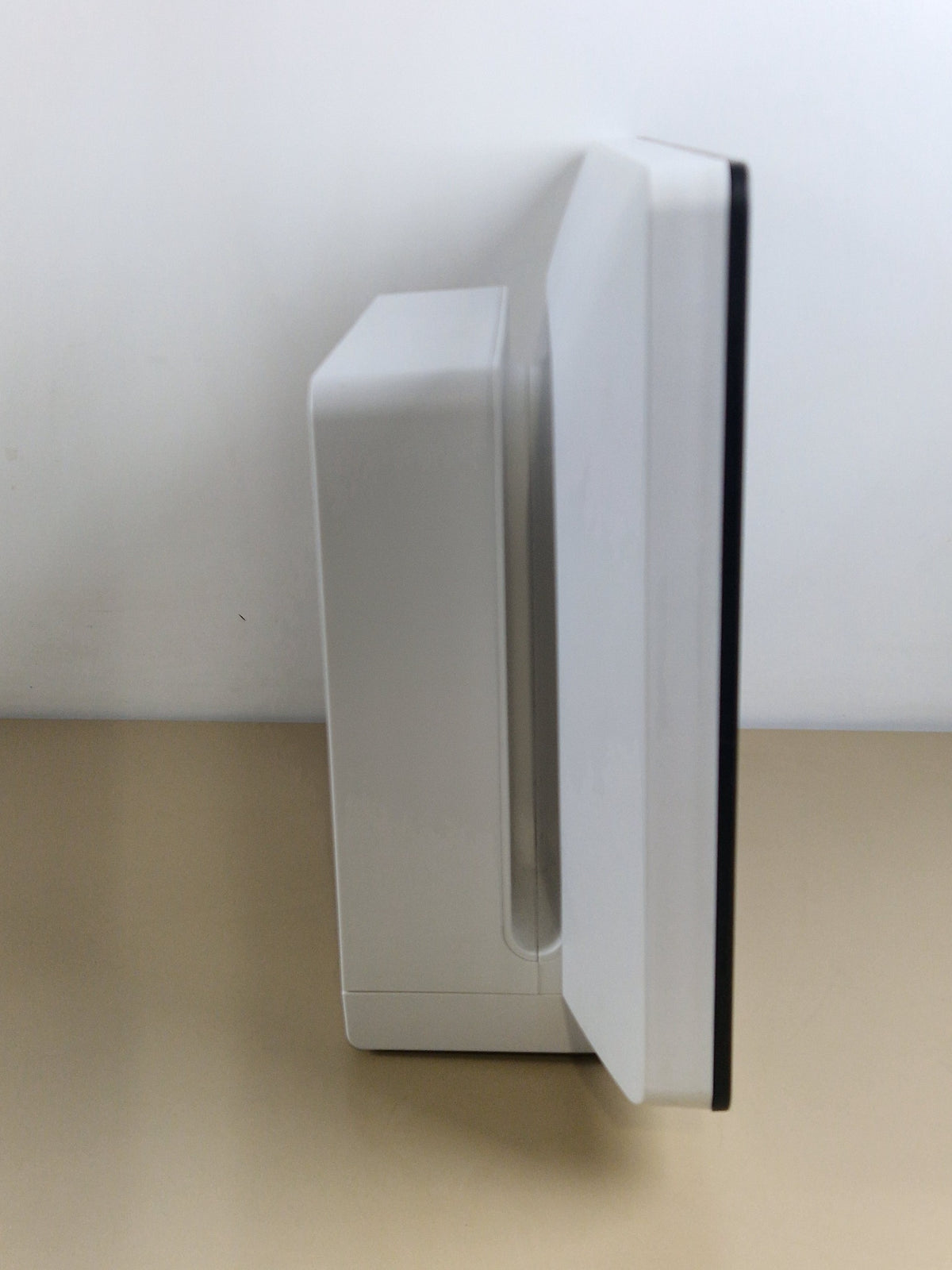 Philips IntelliVue MX750 opposite side profile