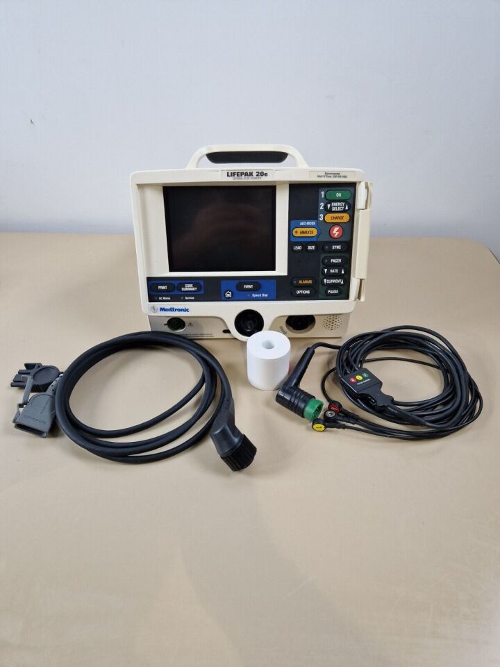 PHYSIO-CONTROL 20e pacer with ECG cable - Medtronic Physio Control lifepak 20E Monitor