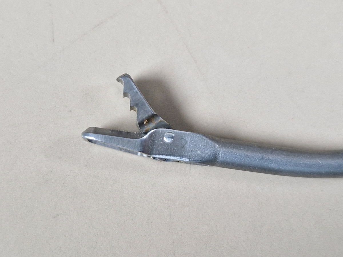 SHUTT Linvatec arthroscopy grasper forceps curved toothed jaw close-up
