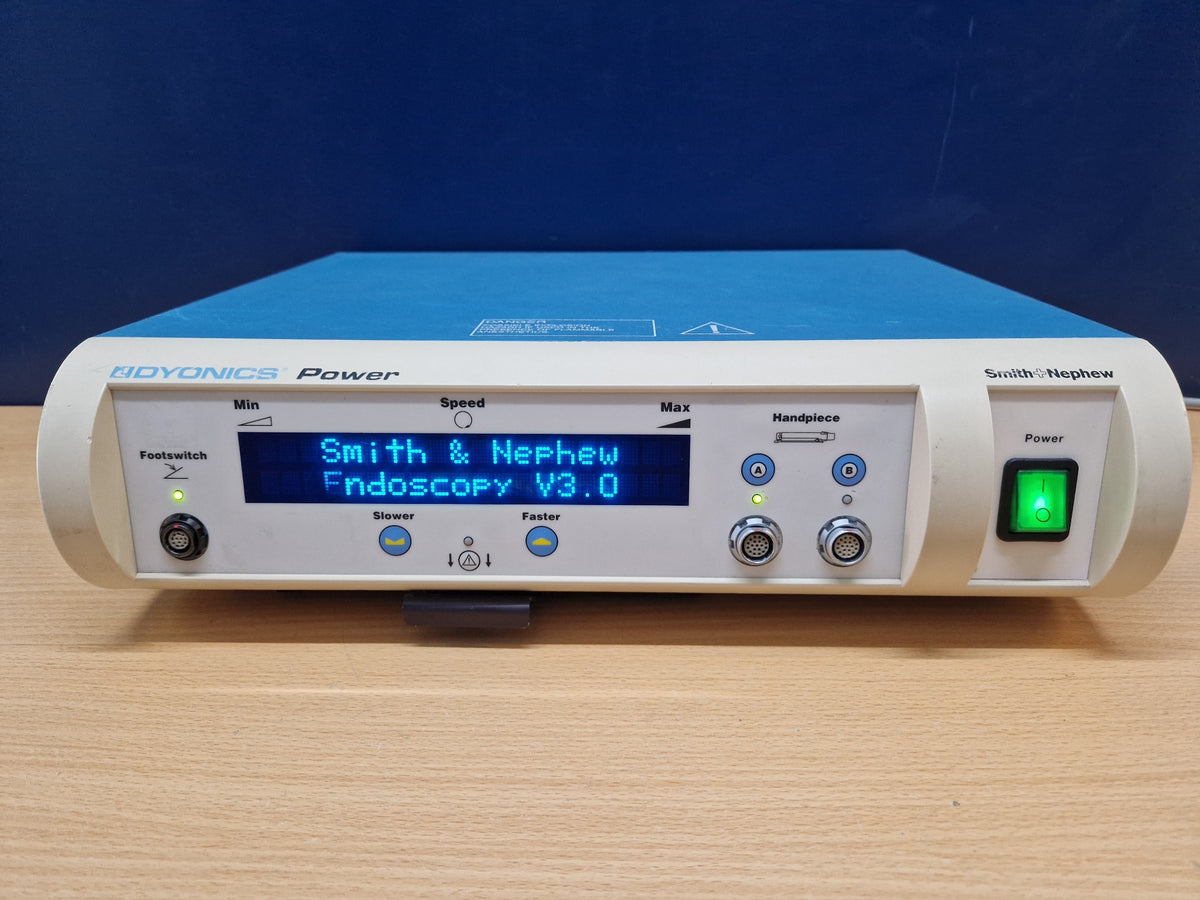 Smith Nephew DYONICS Power control unit powered on with 7205354 handpiece