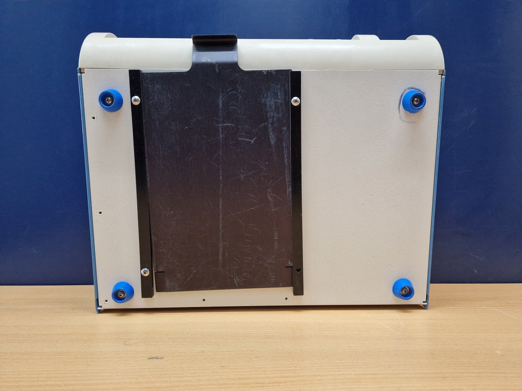 Smith Nephew DYONICS Power control unit underside