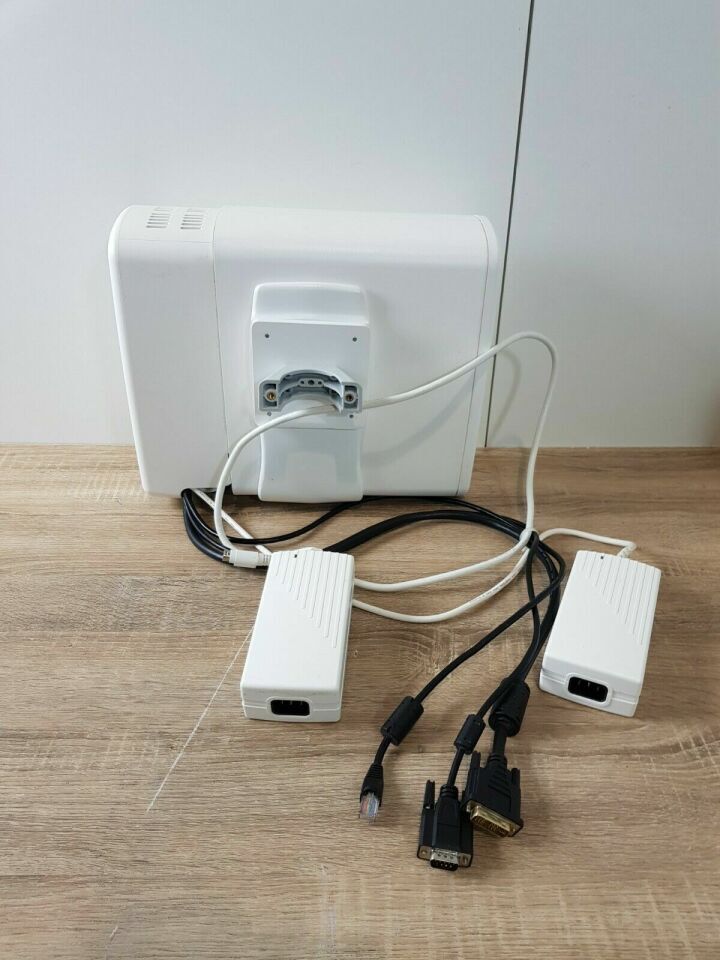 Spacelabs XPression patient monitor with 90496 parameter module