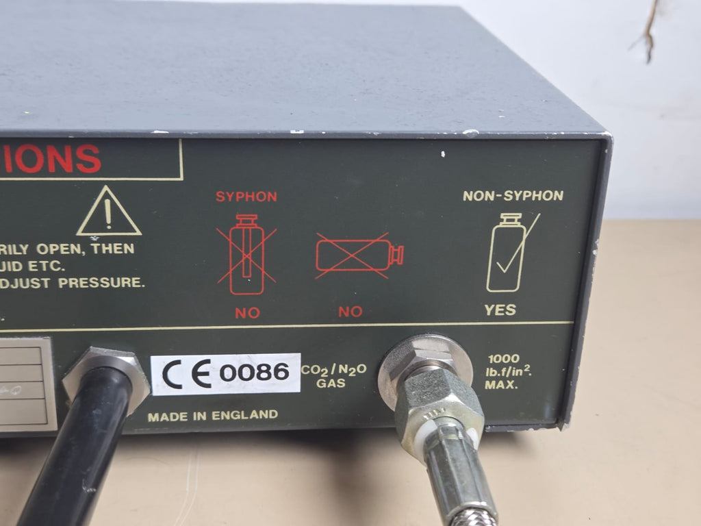 Spembly Medical 140 Cryo Unit CO2 N2O gas inlet and cylinder guidance