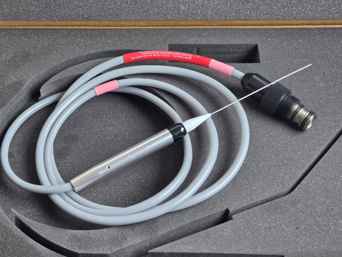 Spembly Lloyd 44/1438 cryoanalgesia nerve cryoprobe laid out in fitted foam case