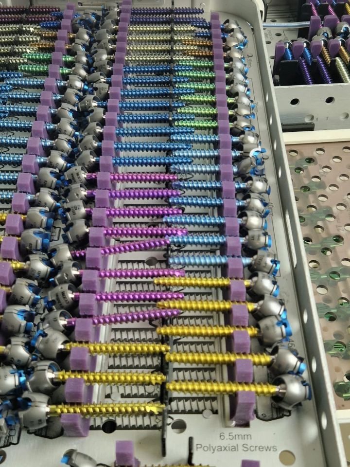 Stryker MESA K2M degenerative screw set case 3 - photo 6