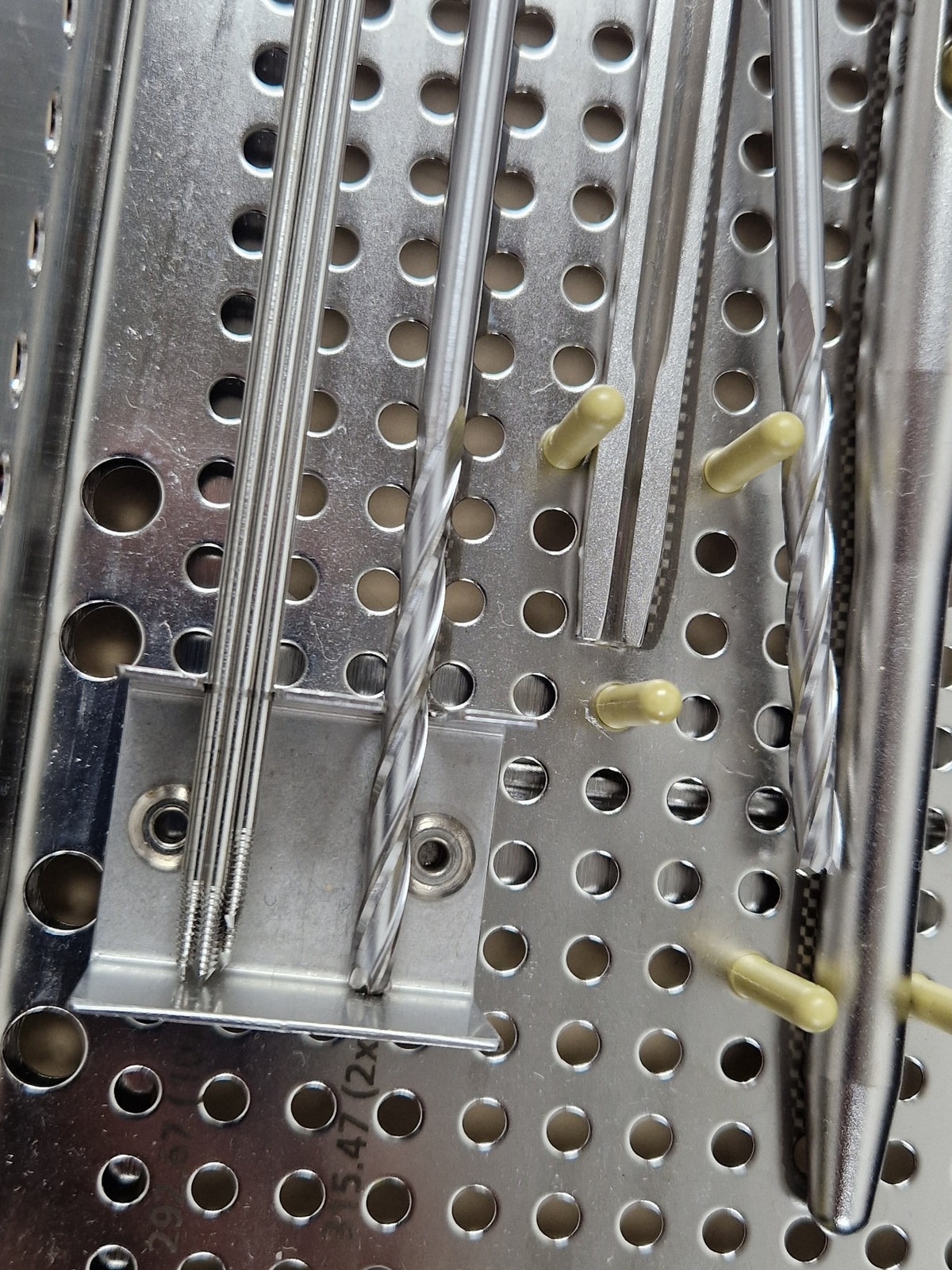 Synthes UFN Spiral Blade and Miss-A-Nail instrument tray detail