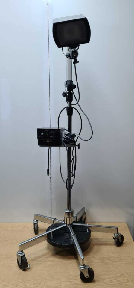 XLTEK XLPS-1 photic stimulator with stand
