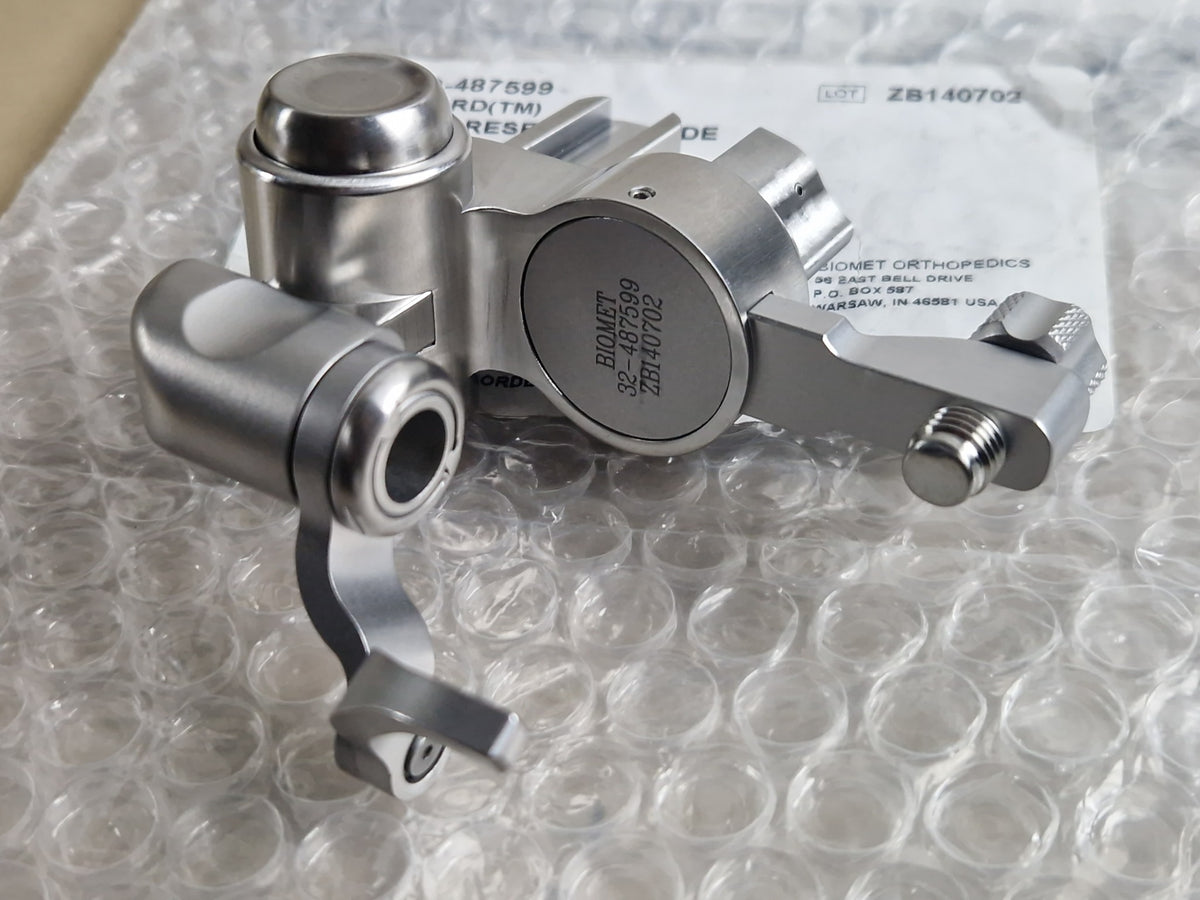 Zimmer Biomet VANGUARD 32-487599 IM tibial resection guide close-up